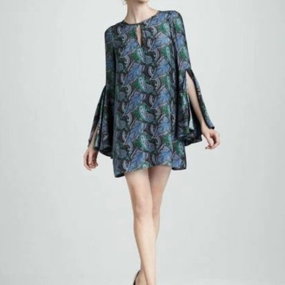 Elizabeth and James Dresses & Skirts - Elizabeth & James Blue Paisley Silk Mabel Dress XS Summer Cocktails